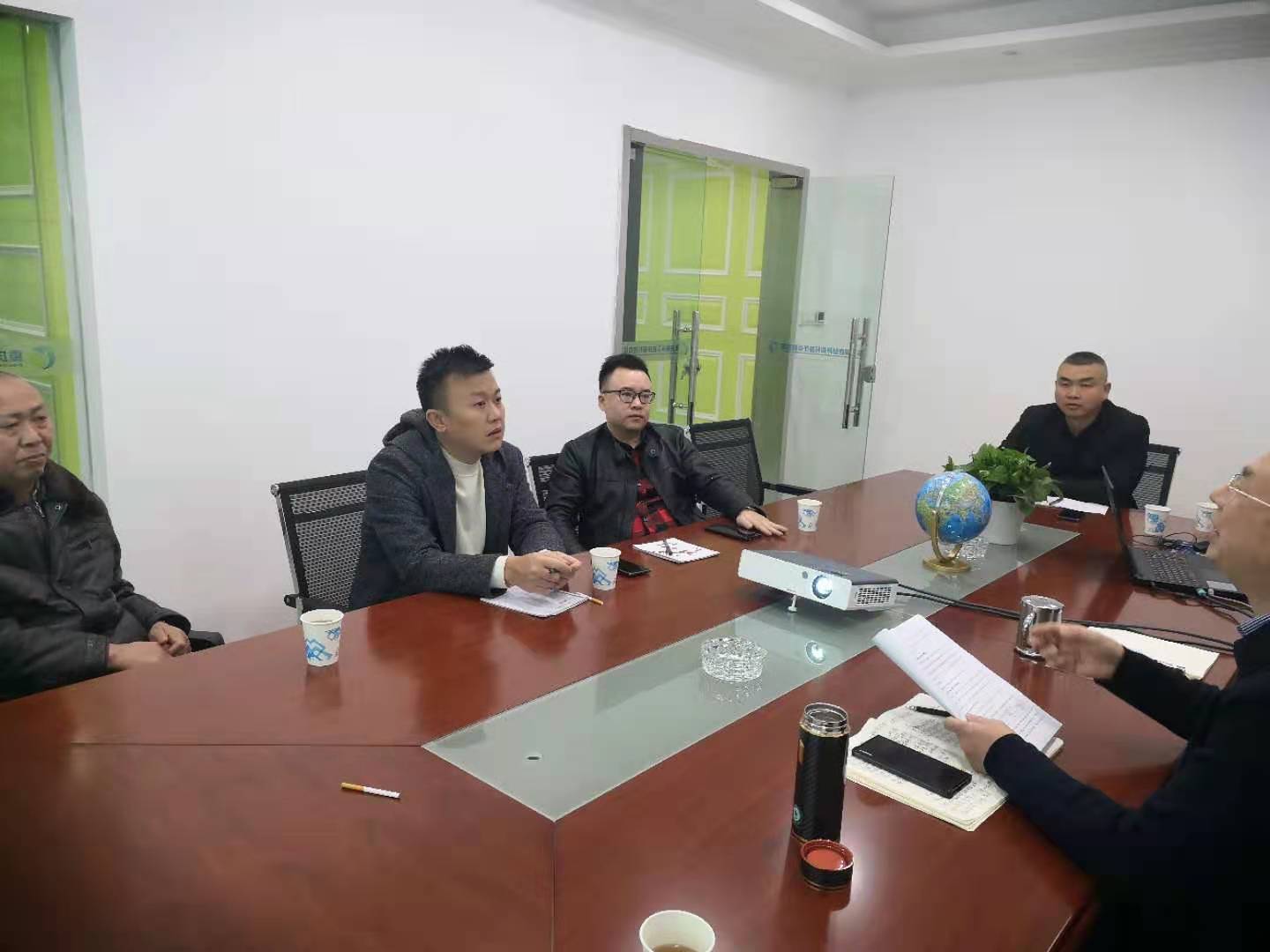 鼎昌印尼機械有限公司董事長陳海豐一行蒞臨重慶臻焱總部技術(shù)交流